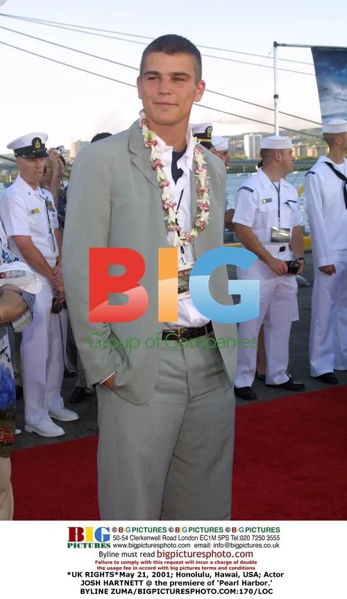 Josh Hartnett at 'Pearl Harbor' premiere