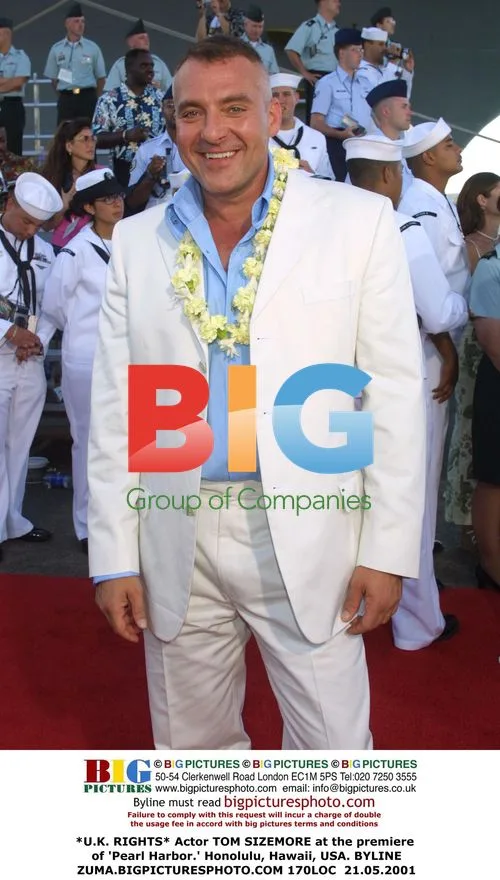 TOM SIZEMORE at 'Pearl Harbor' premiere