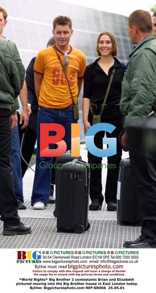 Big Brother 2 contestants move in