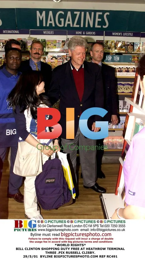 Bill Clinton Shopping at Heathrow