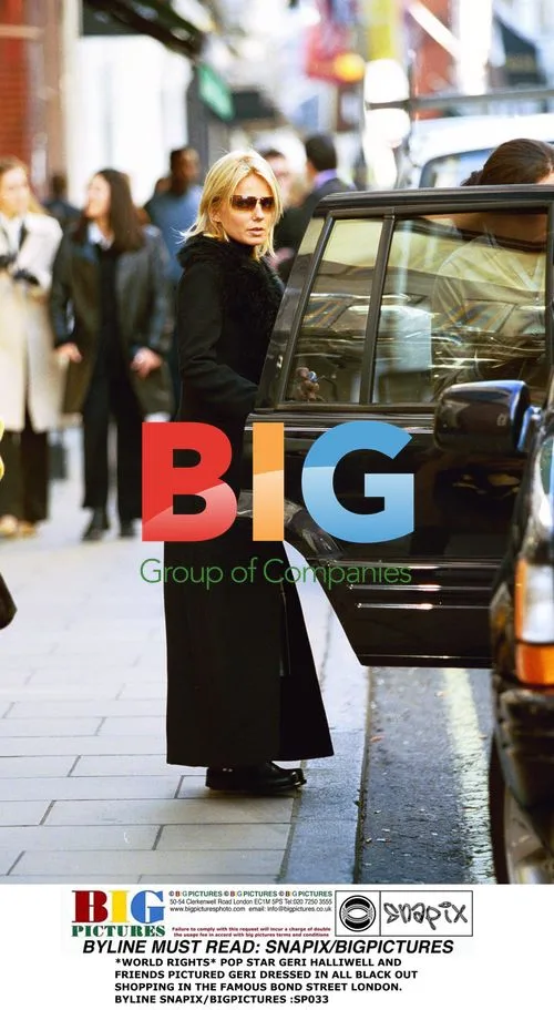 Geri Halliwell and Friends Shopping in London