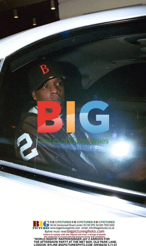 Jay Z Arrives at Met Bar Aftershow Party