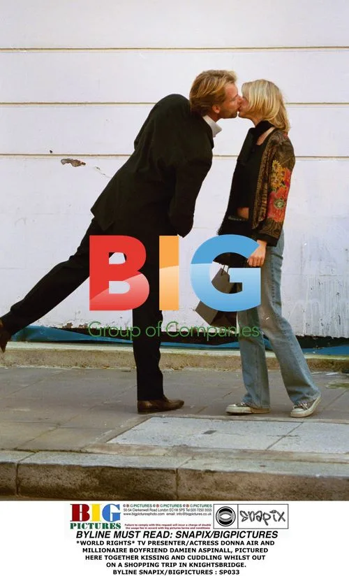 Donna Air and Damien Aspinall Kissing in Knightsbridge