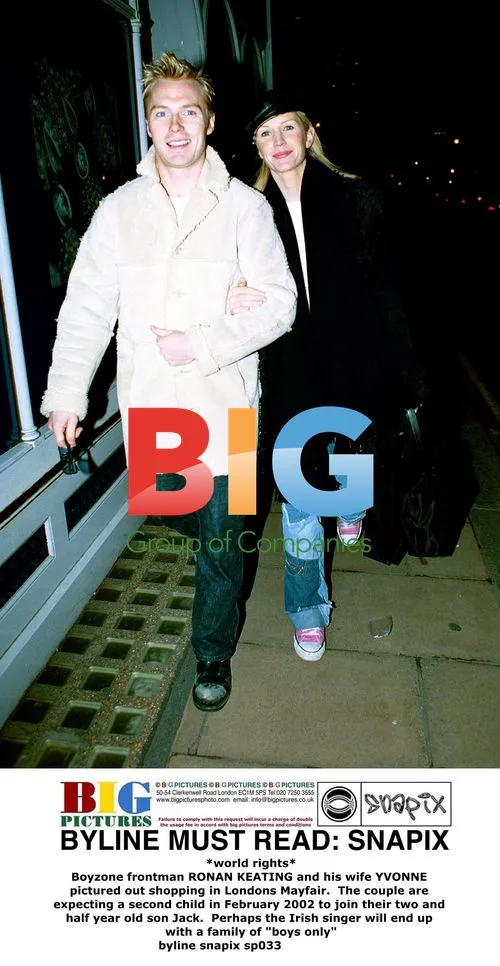 Ronan Keating and wife Yvonne out shopping
