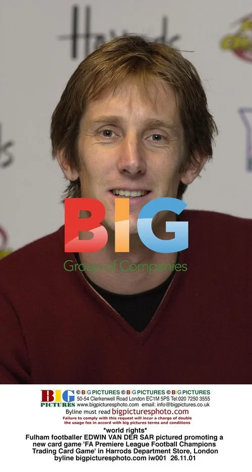 Edwin van der Sar promotes football card game