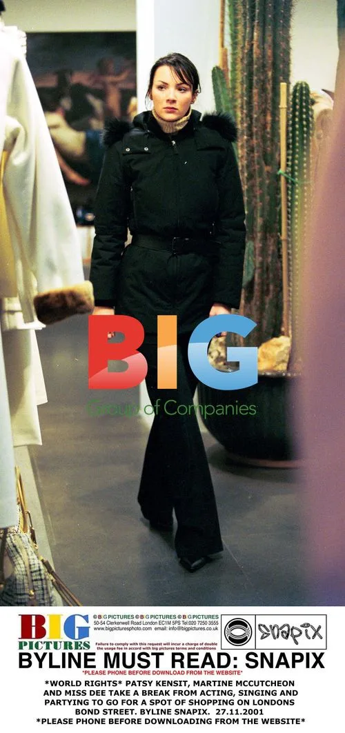 Actresses Enjoy Shopping on Bond Street