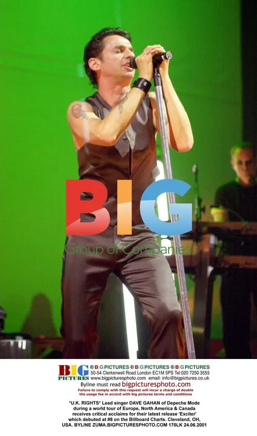 Depeche Mode's Dave Gahan Performs in Cleveland