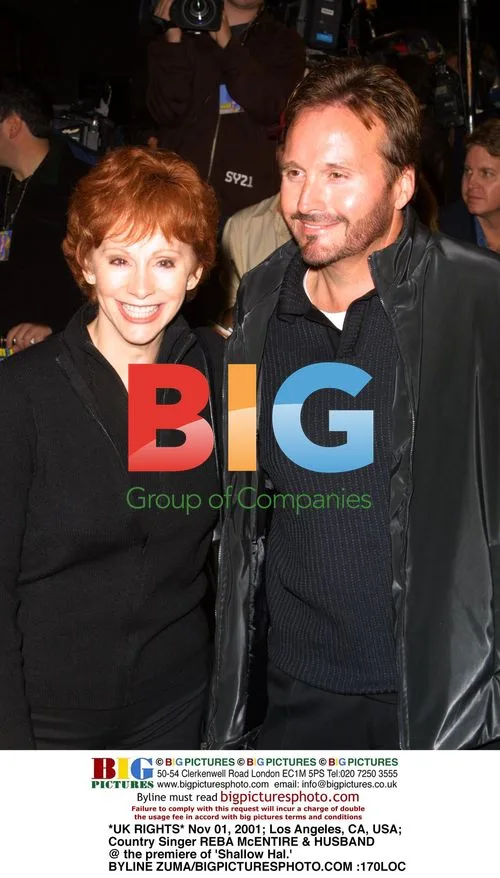 Reba McEntire & Husband at 'Shallow Hal' Premiere