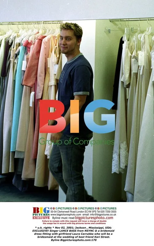 Lance Bass & Girlfriend Dress Fitting