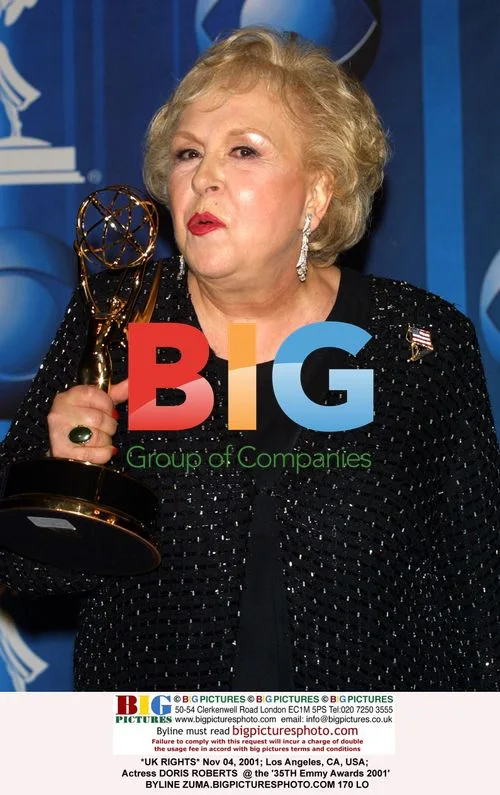 Doris Roberts at 35th Emmy Awards 2001