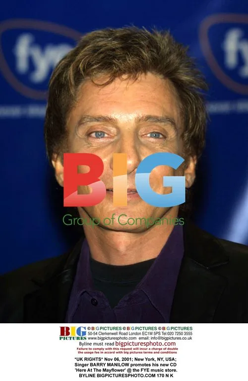 Barry Manilow Promotes New CD at FYE