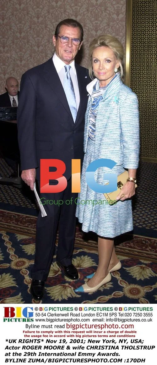 Roger Moore & wife Christina Tholstrup at 29th International Emmy Awards