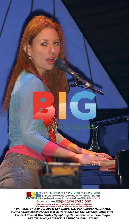 Tori Amos in San Diego, 2001