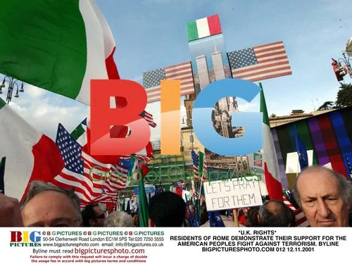 Residents of Rome Demonstrate Support