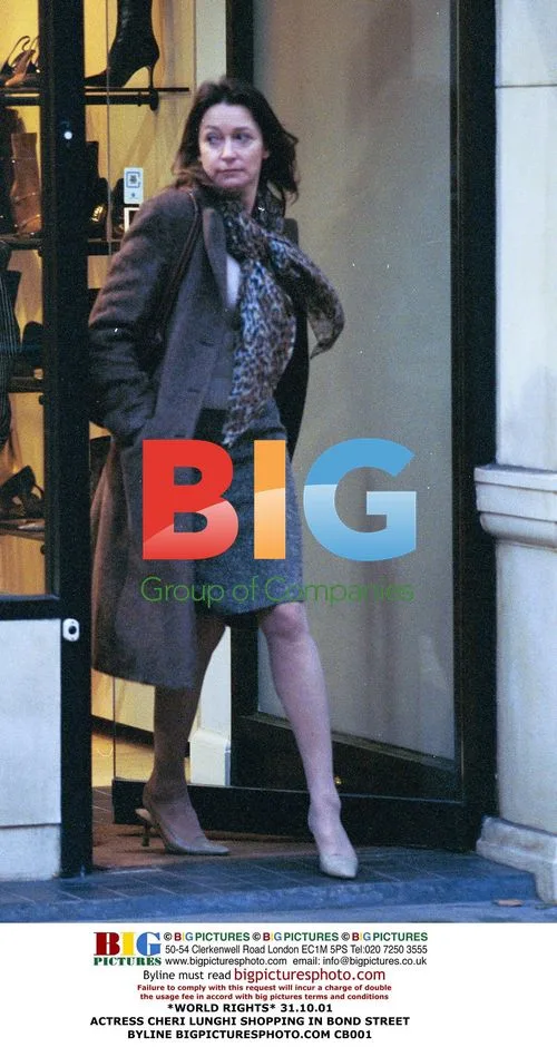 Cheri Lunghi Shopping in London
