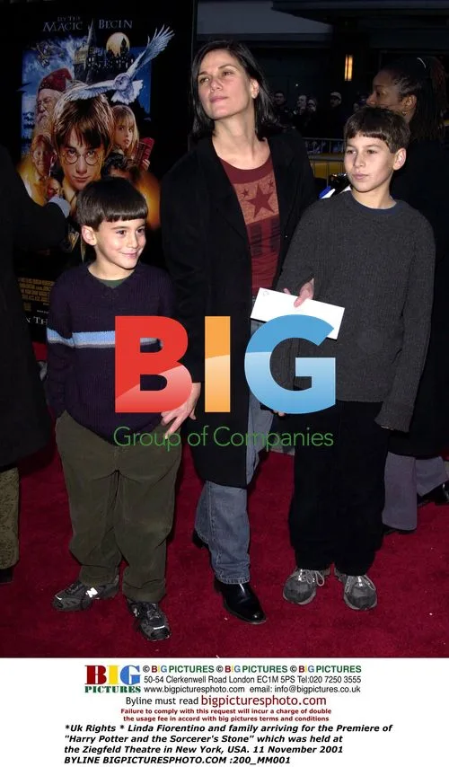 Linda Fiorentino and family at Harry Potter premiere