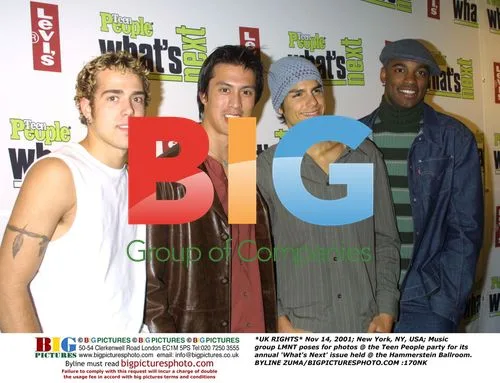 LMNT poses for Teen People party