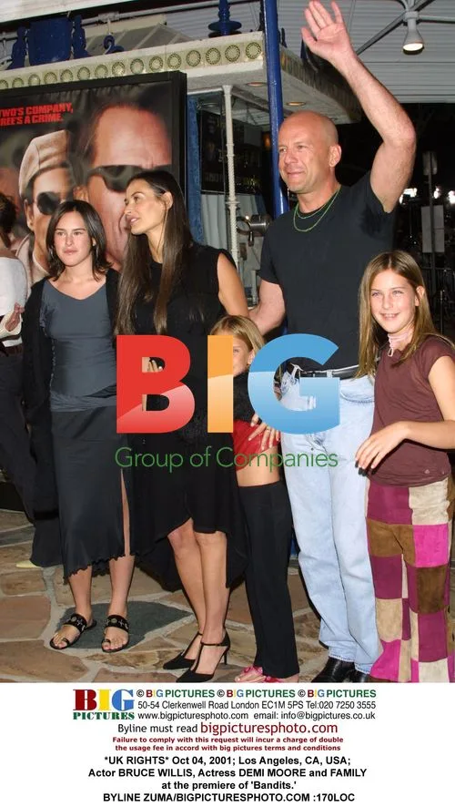 BRUCE WILLIS, DEMI MOORE and FAMILY at 'Bandits' premiere