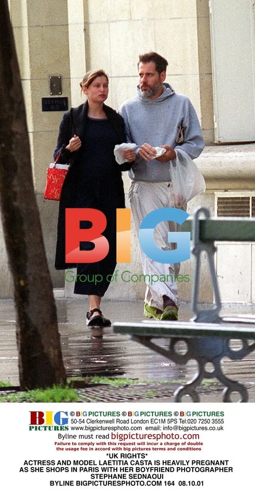 Pregnant Laetitia Casta Shopping in Paris