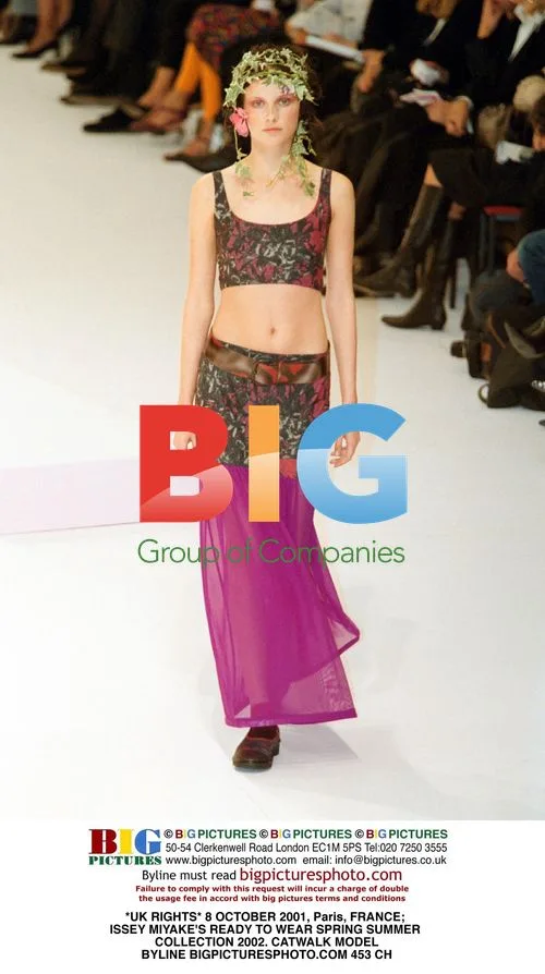 Issey Miyake Ready-to-Wear Show, Paris 2001