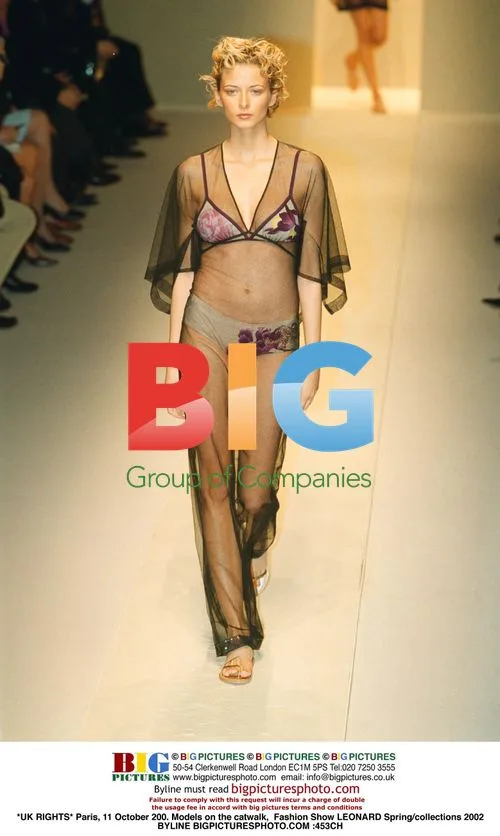 LEONARD Fashion Show Spring 2002