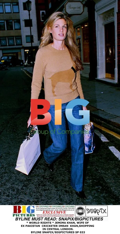 Jemima Khan Shopping in London