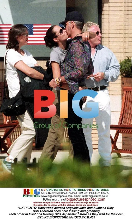 Angelina Jolie and Billy Bob Thornton kiss in Beverly Hills