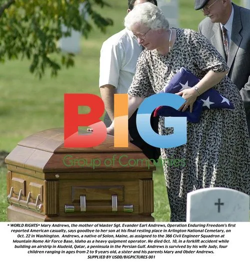 Goodbye at Arlington National Cemetery