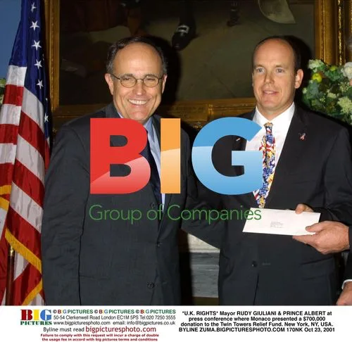 Giuliani & Prince Albert at Twin Towers Donation