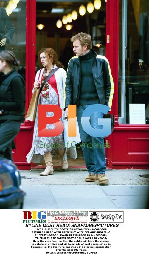 Ewan McGregor and Pregnant Wife Eve Shopping