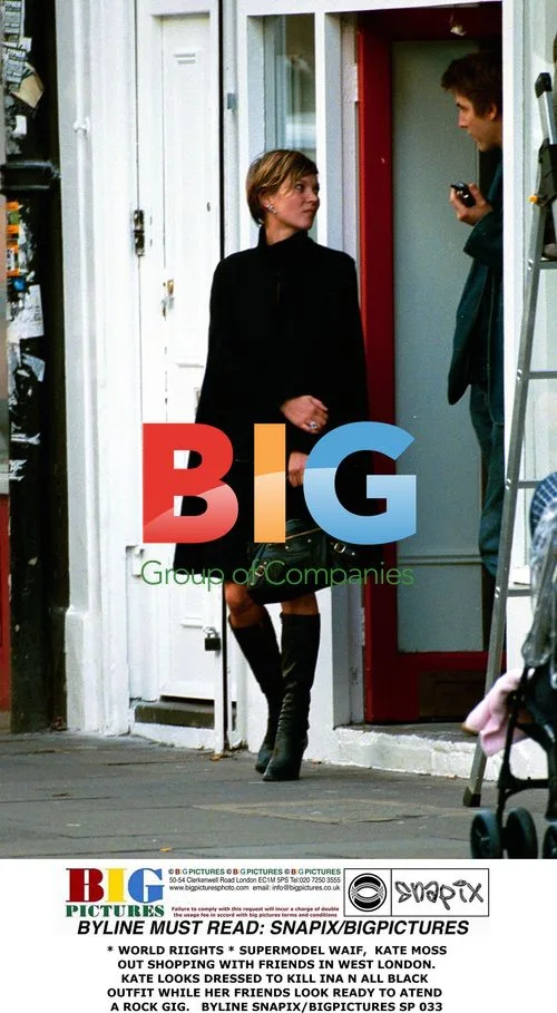 Kate Moss Out Shopping in London