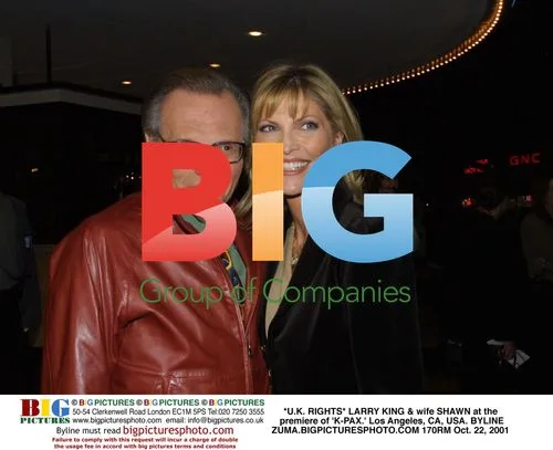 LARRY KING & wife SHAWN at 'K-PAX' premiere