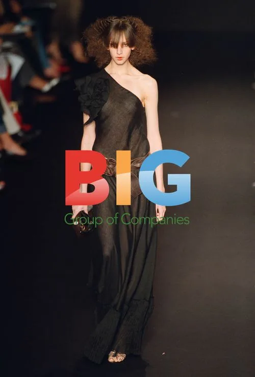Sonia Rykiel Spring/Summer 2002 runway show