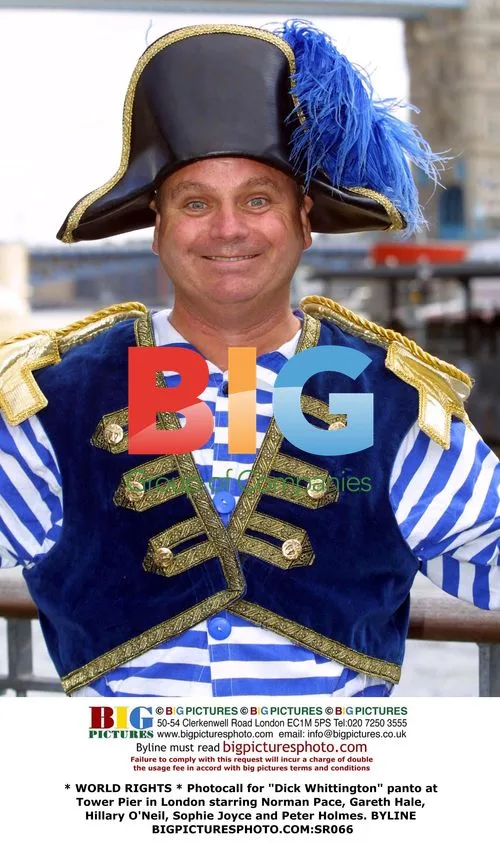 Stars of 'Dick Whittington' panto