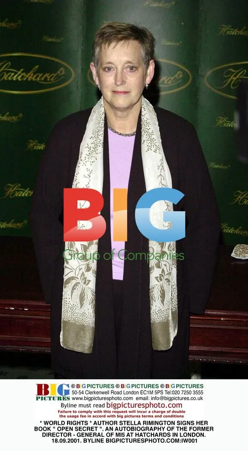Stella Rimington Signs Book "Open Secret"
