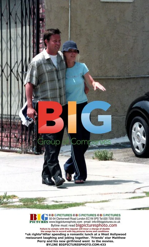 Matthew Perry out with new girlfriend