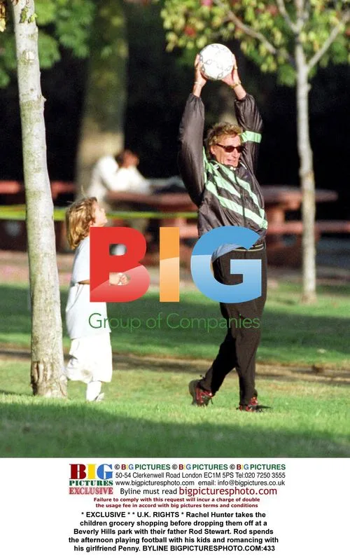 Rachel Hunter and Rod Stewart's afternoon outing