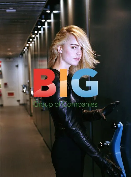 Thieves film set with Melissa George