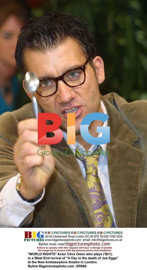 Clive Owen in 'A Day in the death of Joe Eggs' revival