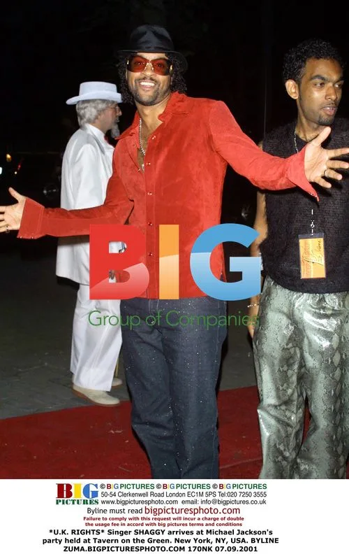 SHAGGY Arrives at Michael Jackson's Party