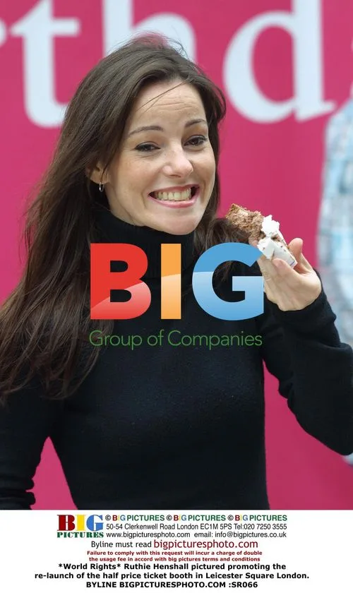 Ruthie Henshall promotes ticket booth in London