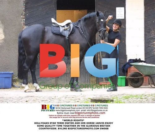 Hollyoaks Star Terri Dwyer with Horse Jarvis