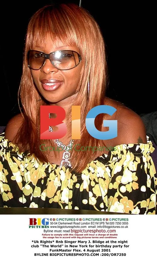 Mary J. Blidge at "The World" birthday party