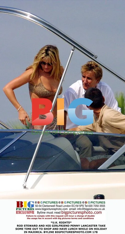 Rod Stewart and Penny Lancaster Shop in Majorca
