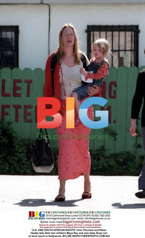 Uma Thurman and Ethan Hawke take kids to lunch