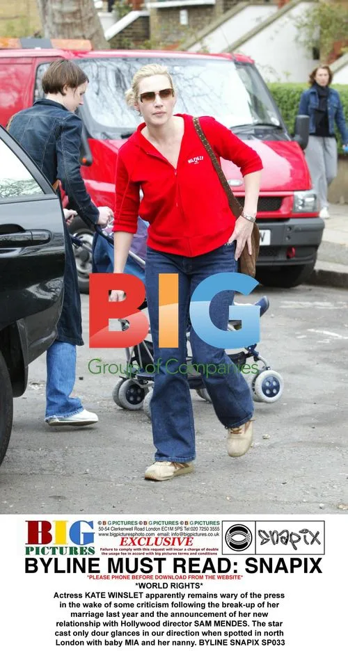 Kate Winslet spotted with daughter Mia