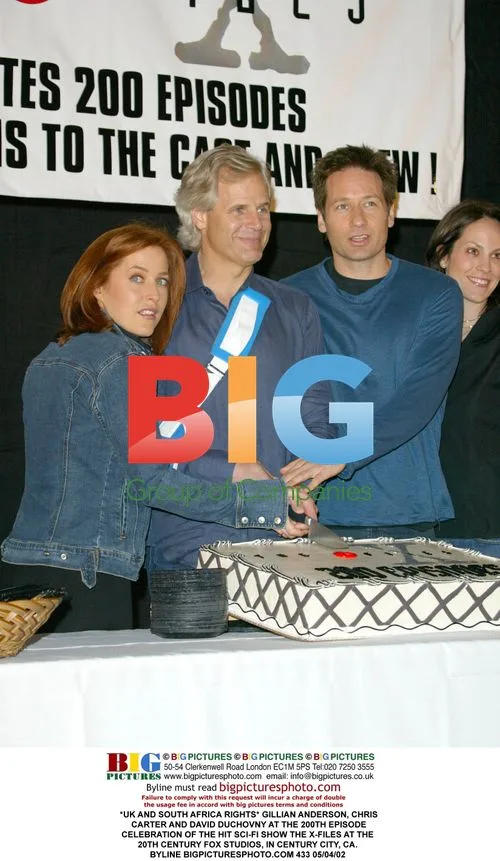 GILLIAN ANDERSON, CHRIS CARTER AND DAVID DUCHOVNY AT 200TH X-FILES EPISODE PARTY