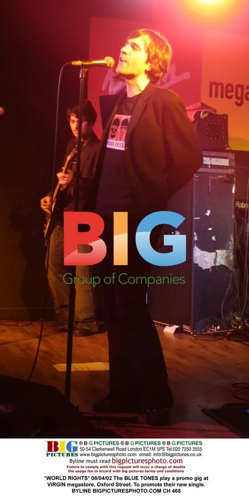 The BLUE TONES play promo gig at VIRGIN store