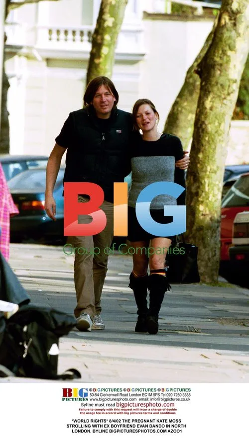 Pregnant Kate Moss and Evan Dando in London