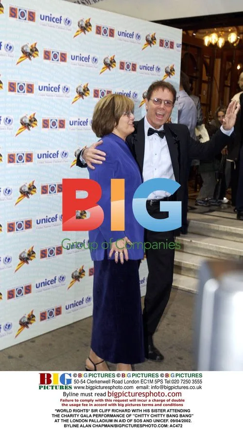SIR CLIFF RICHARD WITH SISTER AT CHARITY GALA